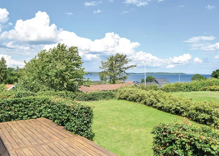 Σπίτι διακοπών Four-bedroom In *