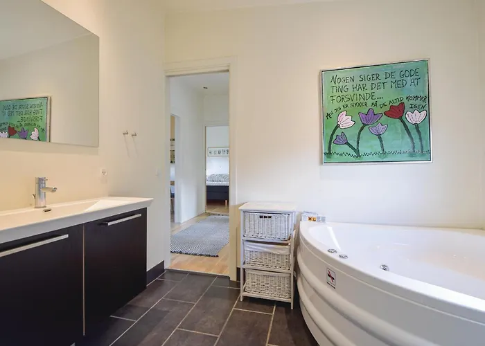 Four-bedroom In Σπίτι διακοπών *